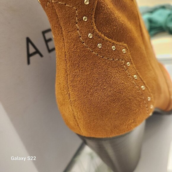 Aerosoles "Lazu" Tan Suede/Leather Boots. NIB. Size 12. Host pick. - Picture 3 of 11